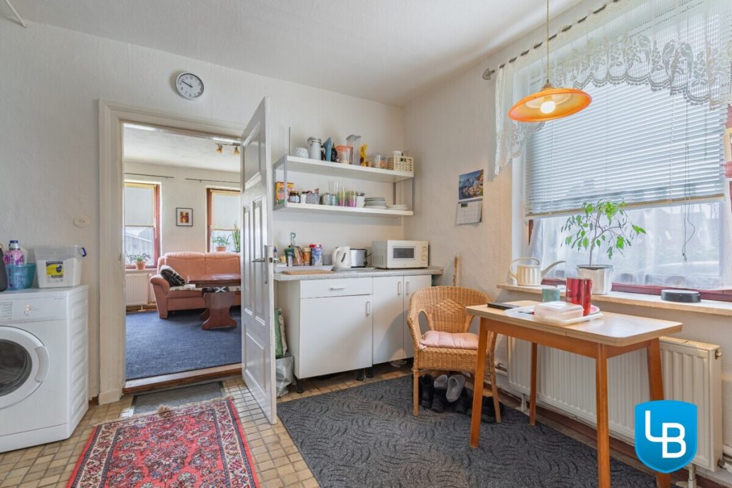 Immobilienangebot - Malente / Kreuzfeld - Alle & Rest (Wohnen) - Sonniges Zuhause mit Perspektive – Teilvermietetes ZFH mit Nebengebäude auf großzügigem Grundstück
