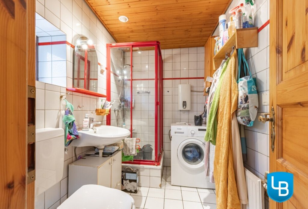 Immobilienangebot - Malente / Kreuzfeld - Alle & Rest (Wohnen) - Sonniges Zuhause mit Perspektive – Teilvermietetes ZFH mit Nebengebäude auf großzügigem Grundstück