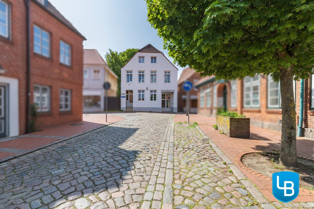 Immobilienangebot - Lütjenburg - Gewerbe & Anlage - Großzügige und vielseitig nutzbare Gewerbeeinheit im Altbau