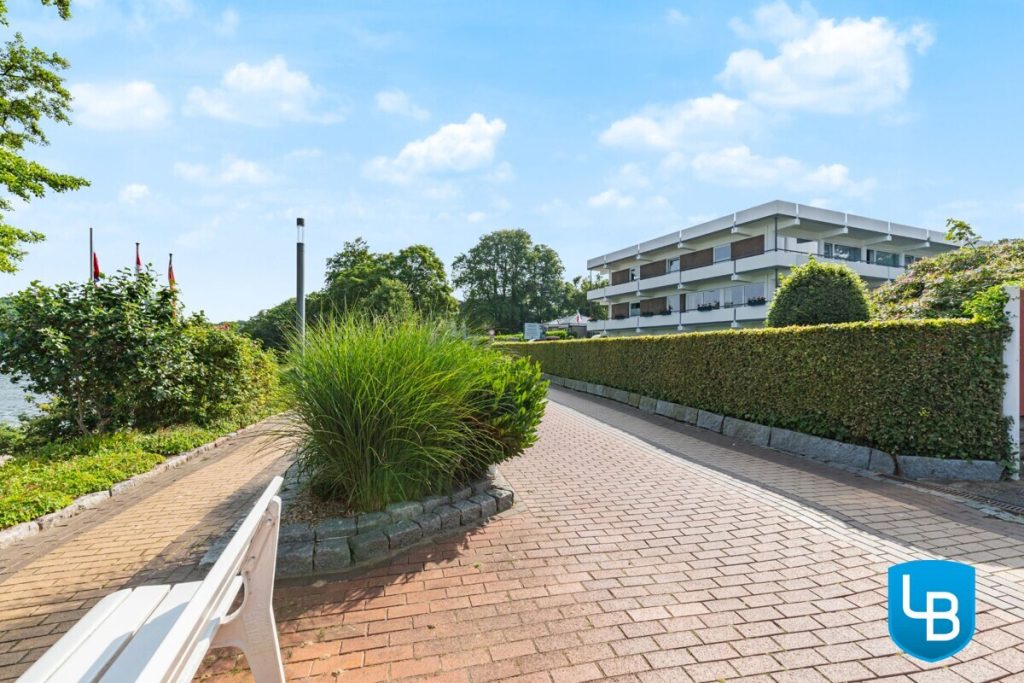 Immobilienangebot - Bad Malente - Gewerbe & Anlage - Gepflegtes Hotelanwesen direkt am Dieksee sucht neuen Eigentümer