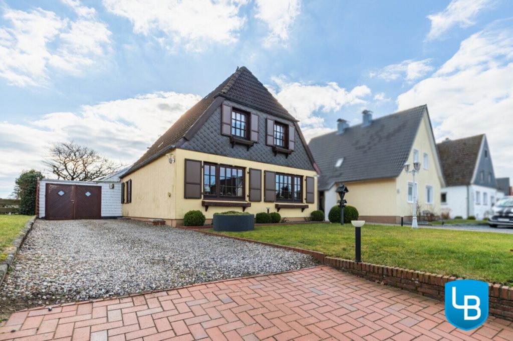 Immobilienangebot - Nettelsee - Alle & Rest (Wohnen) - Einfamilienhaus in Nettelsee bietet viel Raum für Ihre Ideen