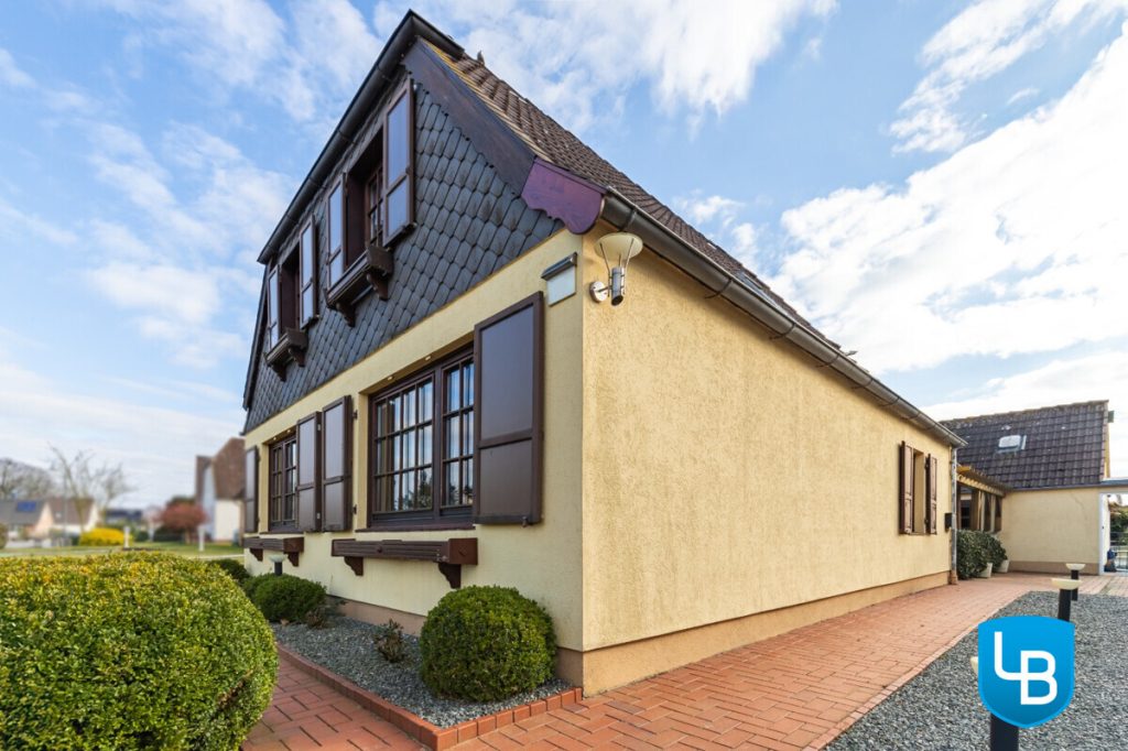 Immobilienangebot - Nettelsee - Alle & Rest (Wohnen) - Einfamilienhaus in Nettelsee bietet viel Raum für Ihre Ideen