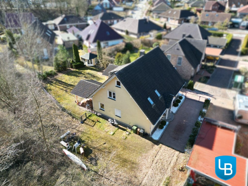 Immobilienangebot - Plön - Alle & Rest (Wohnen) - Einziehen und Wohlfühlen: Gepflegtes Traumhaus mit Garten für die ganze Familie