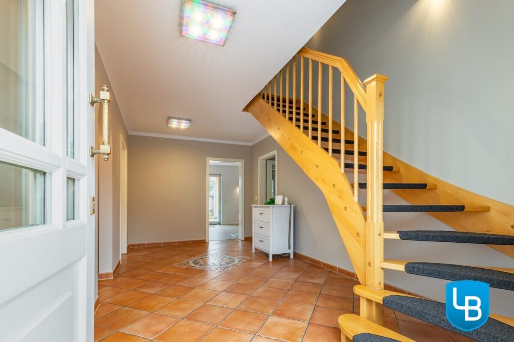 Immobilienangebot - Plön - Alle & Rest (Wohnen) - Einziehen und Wohlfühlen: Gepflegtes Traumhaus mit Garten für die ganze Familie