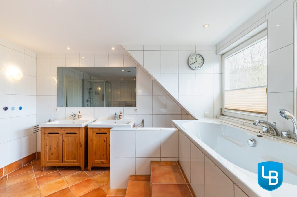 Immobilienangebot - Plön - Alle & Rest (Wohnen) - Einziehen und Wohlfühlen: Gepflegtes Traumhaus mit Garten für die ganze Familie