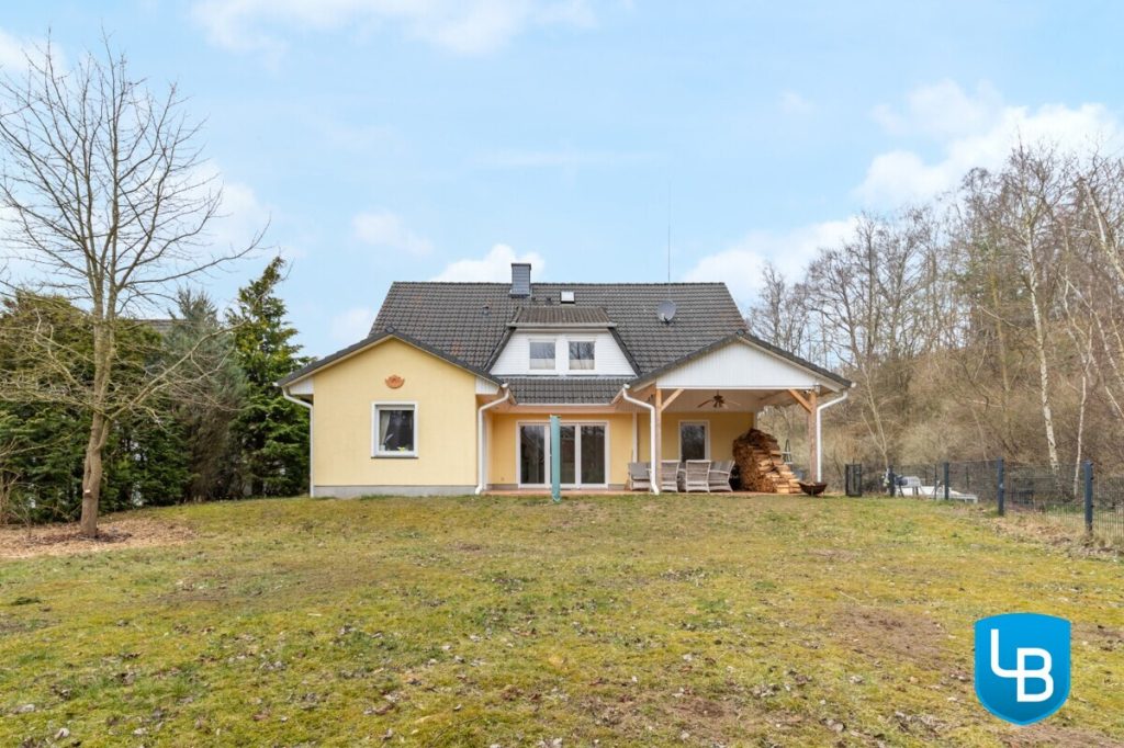Immobilienangebot - Plön - Alle & Rest (Wohnen) - Einziehen und Wohlfühlen: Gepflegtes Traumhaus mit Garten für die ganze Familie