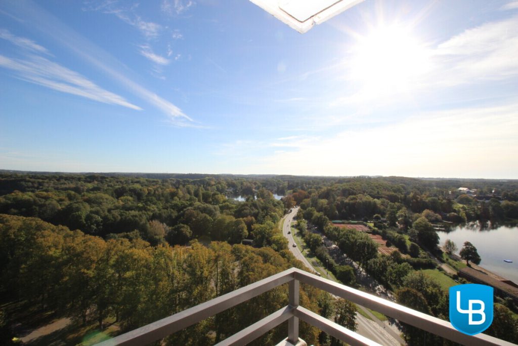 Immobilienangebot - Plön - Alle & Rest (Wohnen) - Diesen Ausblick können Sie mieten! Renovierte 2 Zimmer-Wohnung über den Dächern von Plön
