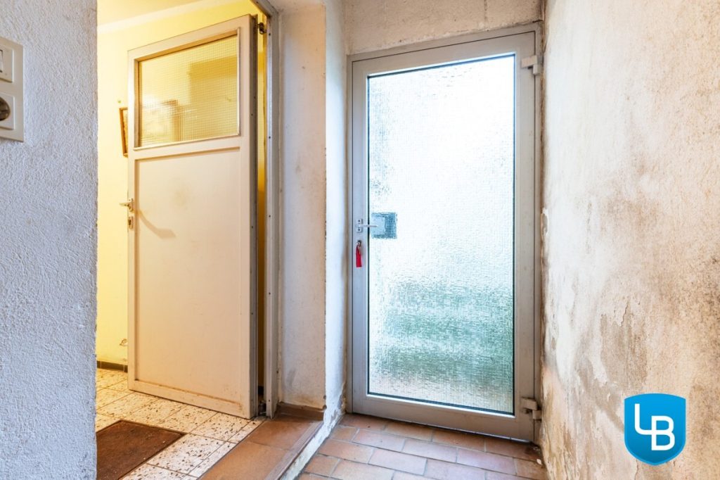 Immobilienangebot - Flintbek - Alle & Rest (Wohnen) - In ruhiger Ortsrandlage von Flintbek - Einfamilienhaus mit Renovierungsbedarf