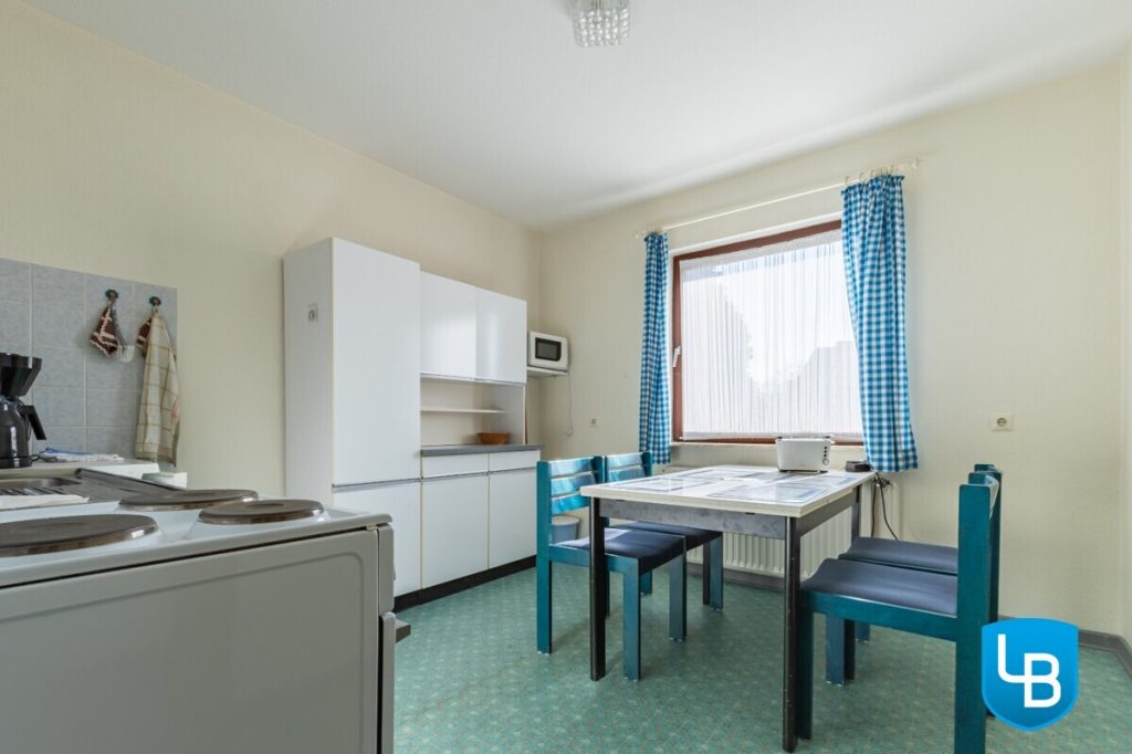 Immobilienangebot - Bösdorf - Alle & Rest (Wohnen) - Vielseitig nutzbares Zweifamilienhaus auf pflegeleichtem Grundstück