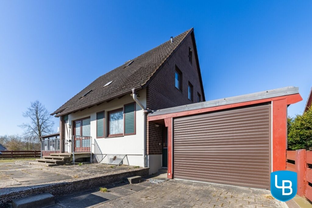 Immobilienangebot - Bösdorf - Alle & Rest (Wohnen) - Vielseitig nutzbares Zweifamilienhaus auf pflegeleichtem Grundstück