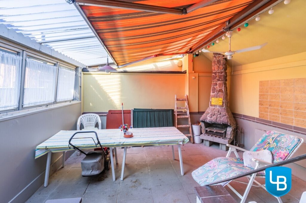 Immobilienangebot - Bösdorf - Alle & Rest (Wohnen) - Vielseitig nutzbares Zweifamilienhaus auf pflegeleichtem Grundstück