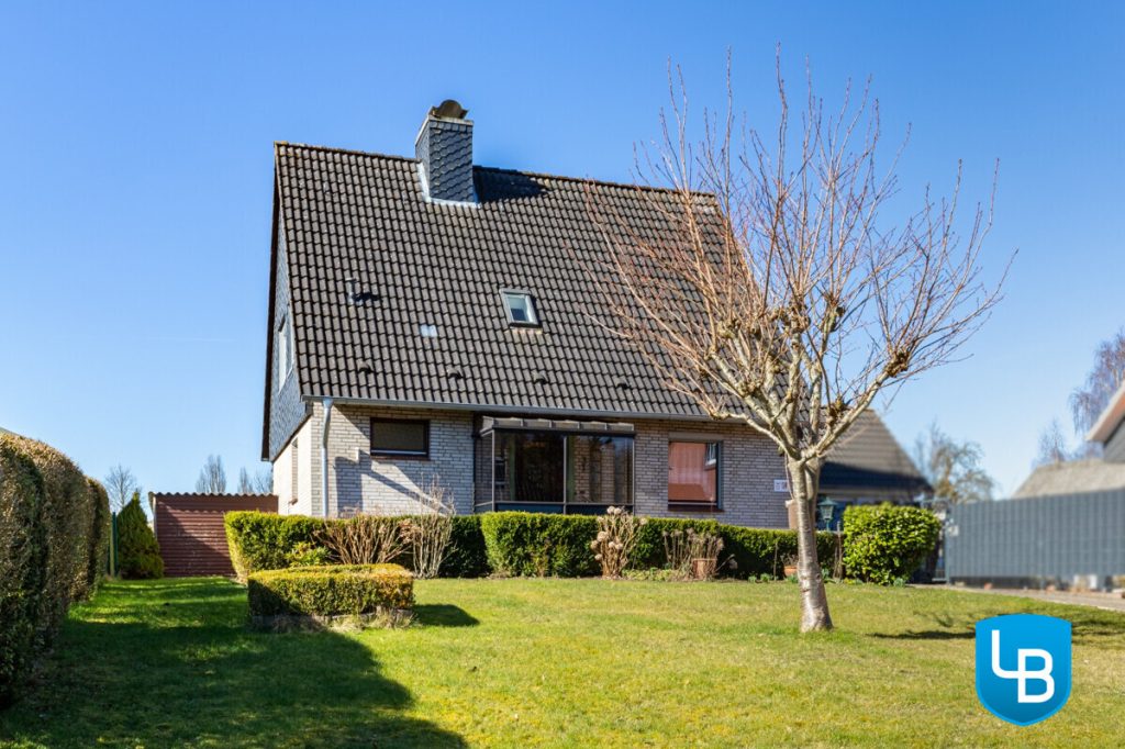Immobilienangebot - Schwentinental - Alle & Rest (Wohnen) - Ein Familienklassiker! Teilmodernisiertes Einfamilienhaus in schöner Feldrandlage