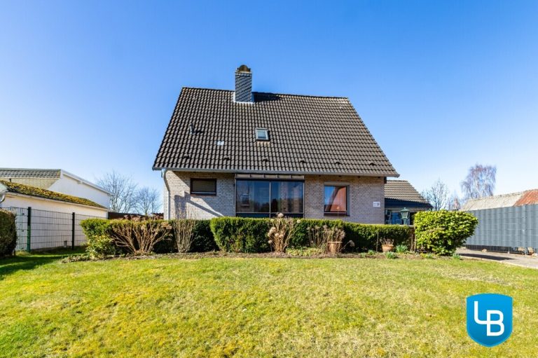 Immobilienangebot - Schwentinental - Alle & Rest (Wohnen) - Ein Familienklassiker! Teilmodernisiertes Einfamilienhaus in schöner Feldrandlage