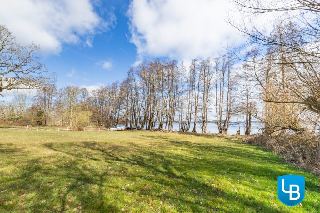Immobilienangebot - Godau - Grundstücke - Freizeitgrundstück mit eigener Badestelle am Großen Plöner See
