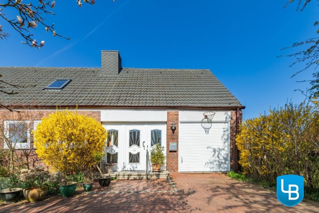 Immobilienangebot - Kiel - Alle & Rest (Wohnen) - Viel Haus auf großem Grundstück sucht neue Eigentümer