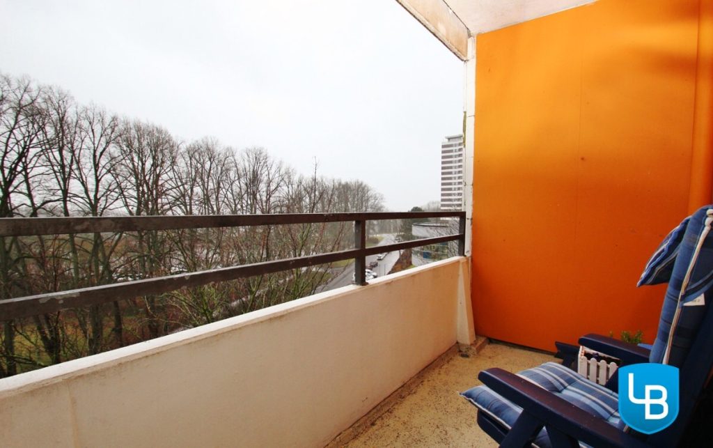Immobilienangebot - Plön - Alle & Rest (Wohnen) - Kapitalanlage: Traumhafte Etagenwohnung am Seeufer von Plön