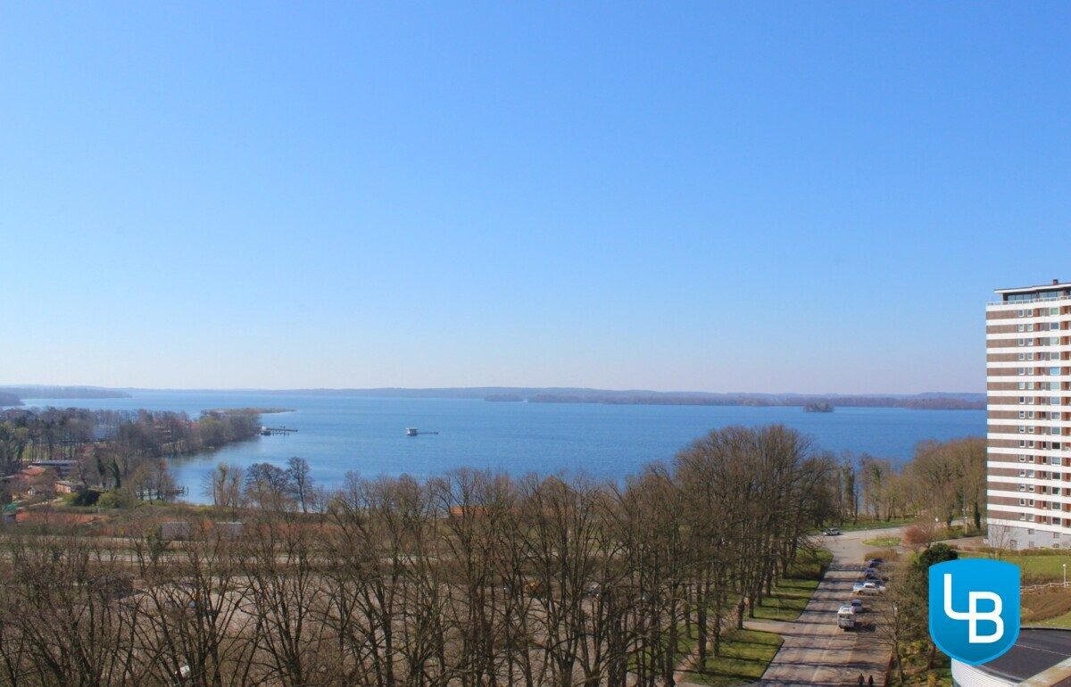 Immobilienangebot - Plön - Alle & Rest (Wohnen) - Kapitalanleger aufgepasst: Vermietete Etagenwohnung mit traumhaftem Blick über den Großen Plöner See