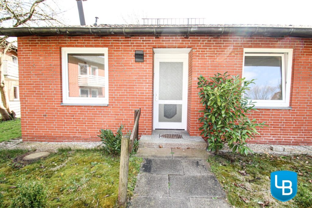 Immobilienangebot - Eutin - Alle & Rest (Wohnen) - "Parkwohnanlage Wilhelmshöhe" Renoviertes Reihenendhaus mit kleiner Terrasse freut sich auf neue Mieter