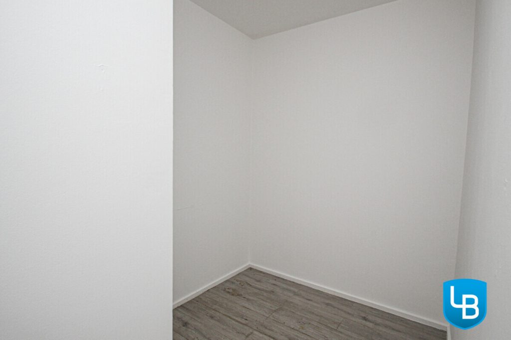 Immobilienangebot - Eutin - Alle & Rest (Wohnen) - "Parkwohnanlage Wilhelmshöhe"
Hochwertige 3-Zimmer Wohnung mit traumhaftem Blick über Eutin sucht neue Mieter