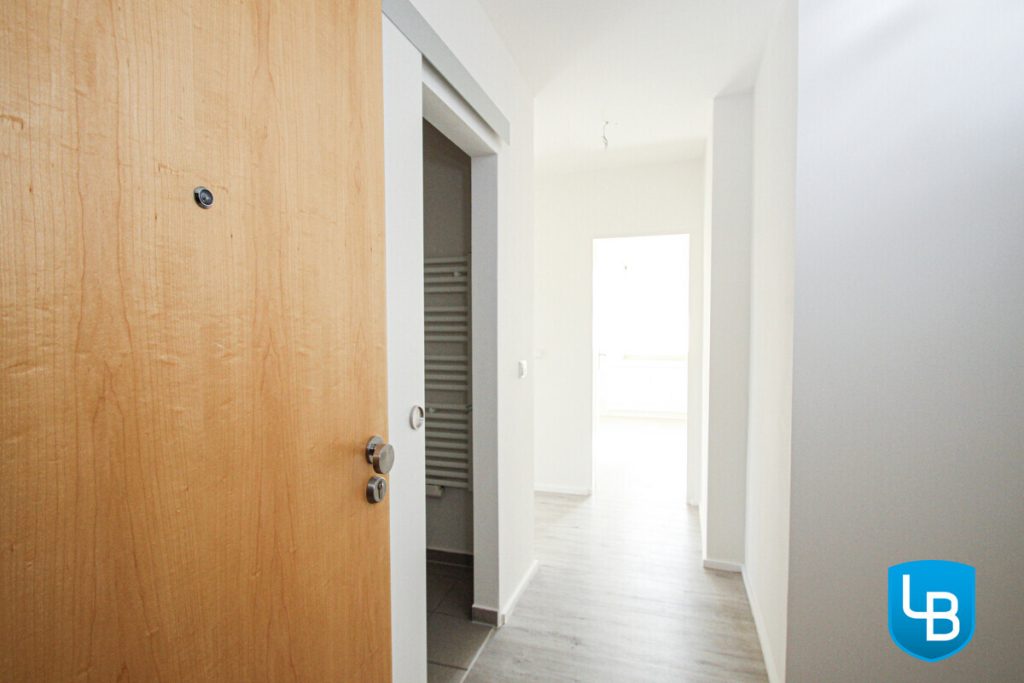 Immobilienangebot - Eutin - Alle & Rest (Wohnen) - "Parkwohnanlage Wilhelmshöhe"
Renovierte 2,5-Zimmer Wohnung sucht neue Mieter