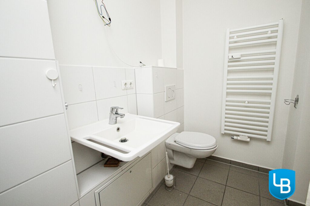 Immobilienangebot - Eutin - Alle & Rest (Wohnen) - "Parkwohnanlage Wilhelmshöhe"
Renovierte 2,5-Zimmer Wohnung sucht neue Mieter
