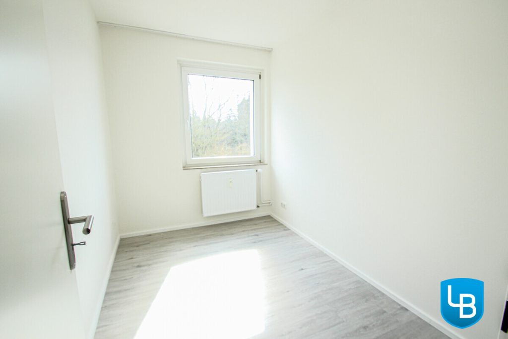 Immobilienangebot - Eutin - Alle & Rest (Wohnen) - "Parkwohnanlage Wilhelmshöhe"
Renovierte 2,5-Zimmer Wohnung sucht neue Mieter
