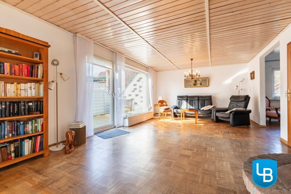 Immobilienangebot - Mönkeberg - Alle & Rest (Wohnen) - Handwerker aufgepasst: ZENKER-Fertighaus in traumhafter Lage von Mönkeberg