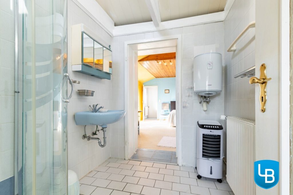 Immobilienangebot - Mönkeberg - Alle & Rest (Wohnen) - Handwerker aufgepasst: ZENKER-Fertighaus in traumhafter Lage von Mönkeberg