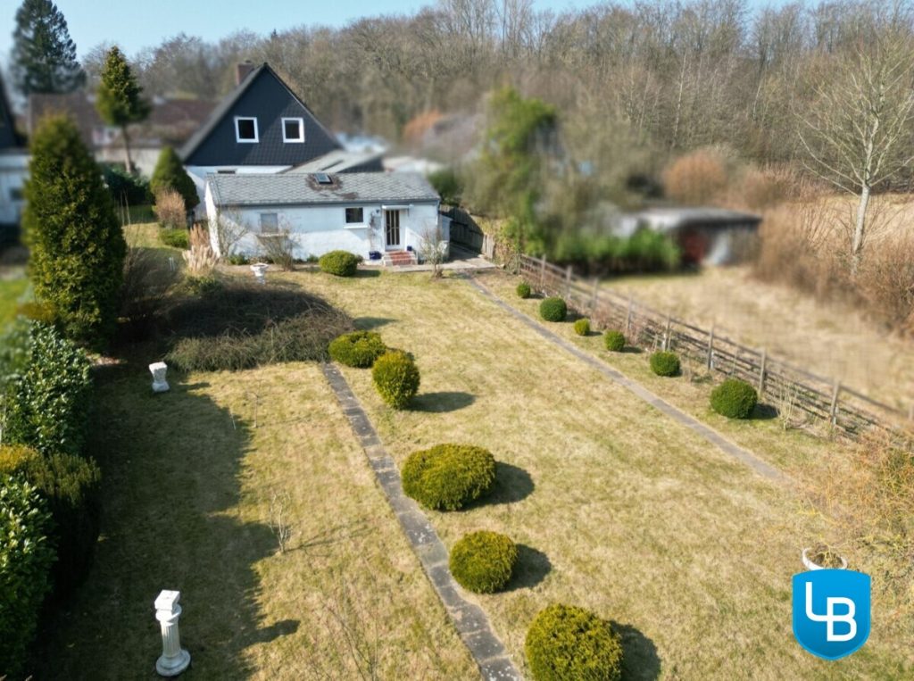 Immobilienangebot - Mönkeberg - Alle & Rest (Wohnen) - Handwerker aufgepasst: ZENKER-Fertighaus in traumhafter Lage von Mönkeberg