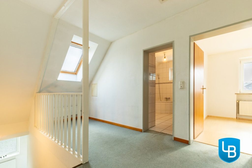 Immobilienangebot - Felm - Alle & Rest (Wohnen) - Tür auf, Herz rein! - Verwunschenes Zweifamilienhaus in Felm