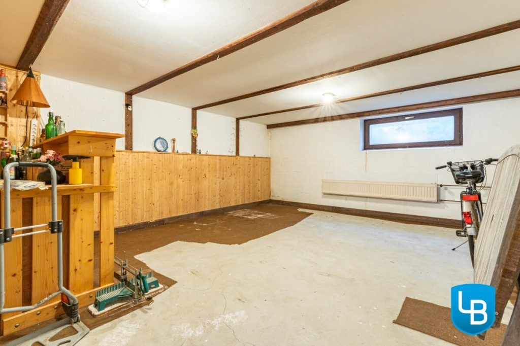 Immobilienangebot - Felm - Alle & Rest (Wohnen) - Tür auf, Herz rein! - Verwunschenes Zweifamilienhaus in Felm