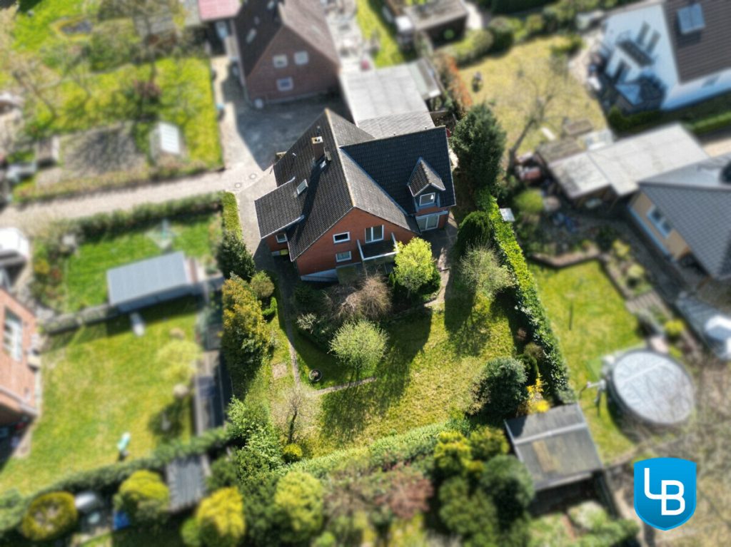 Immobilienangebot - Felm - Alle & Rest (Wohnen) - Tür auf, Herz rein! - Verwunschenes Zweifamilienhaus in Felm