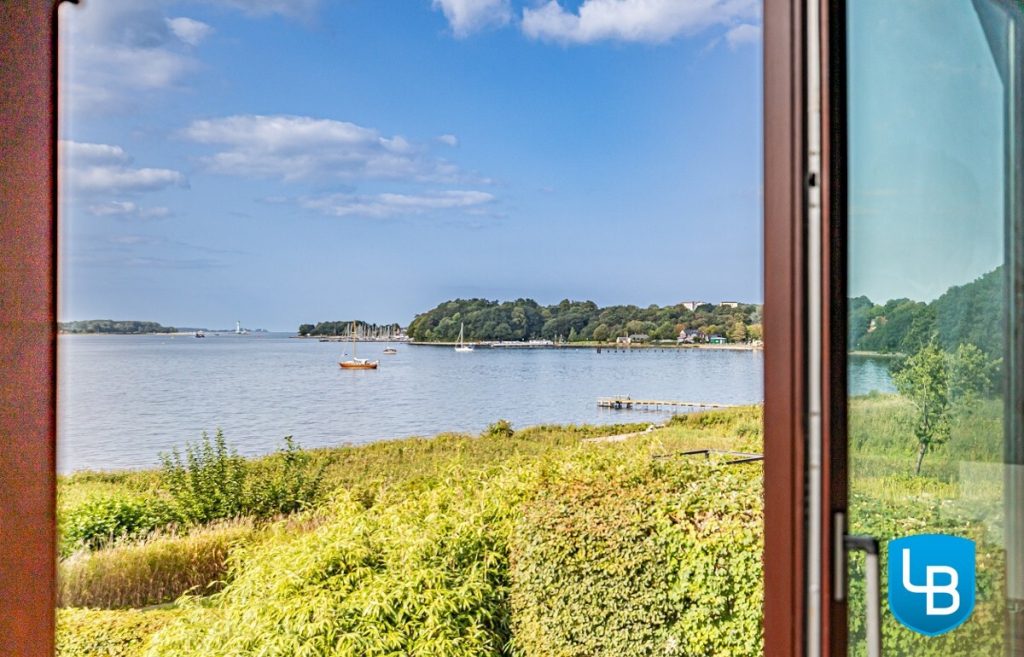 Immobilienangebot - Heikendorf - Alle & Rest (Wohnen) - Diesen Ausblick können Sie kaufen: Einfamilienhaus auf Traumgrundstück an der Kieler Förde