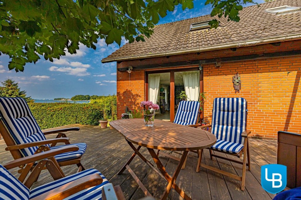 Immobilienangebot - Heikendorf - Alle & Rest (Wohnen) - Diesen Ausblick können Sie kaufen: Einfamilienhaus auf Traumgrundstück an der Kieler Förde