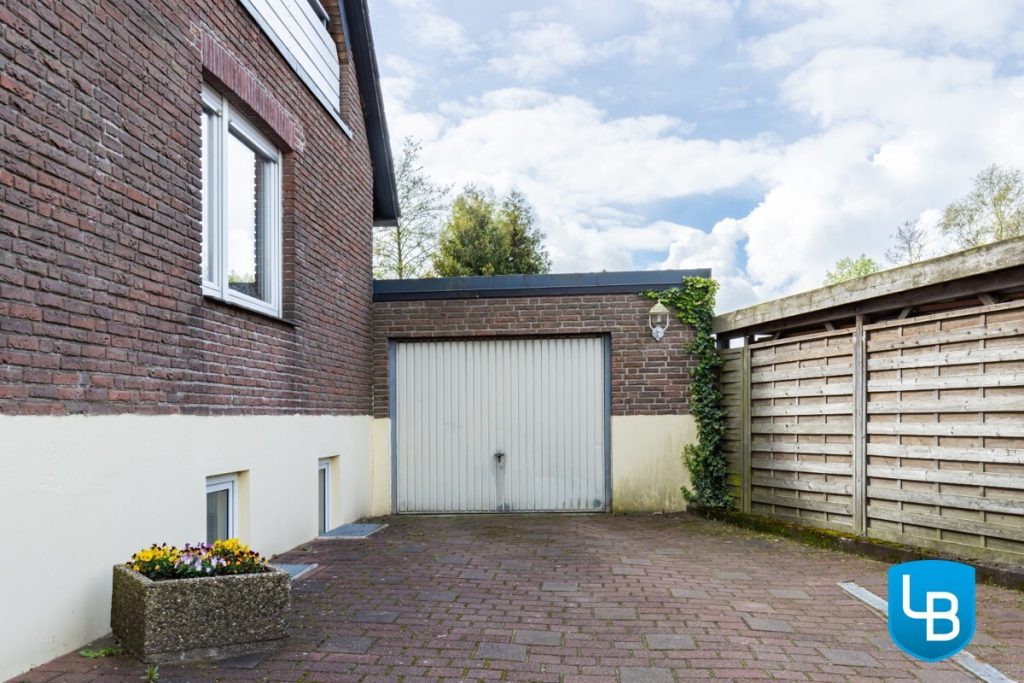 Immobilienangebot - Bosau / Hassendorf - Alle & Rest (Wohnen) - Hier steckt mehr drin: Einfamilienhaus mit vielseitigen Nutzungsmöglichkeiten