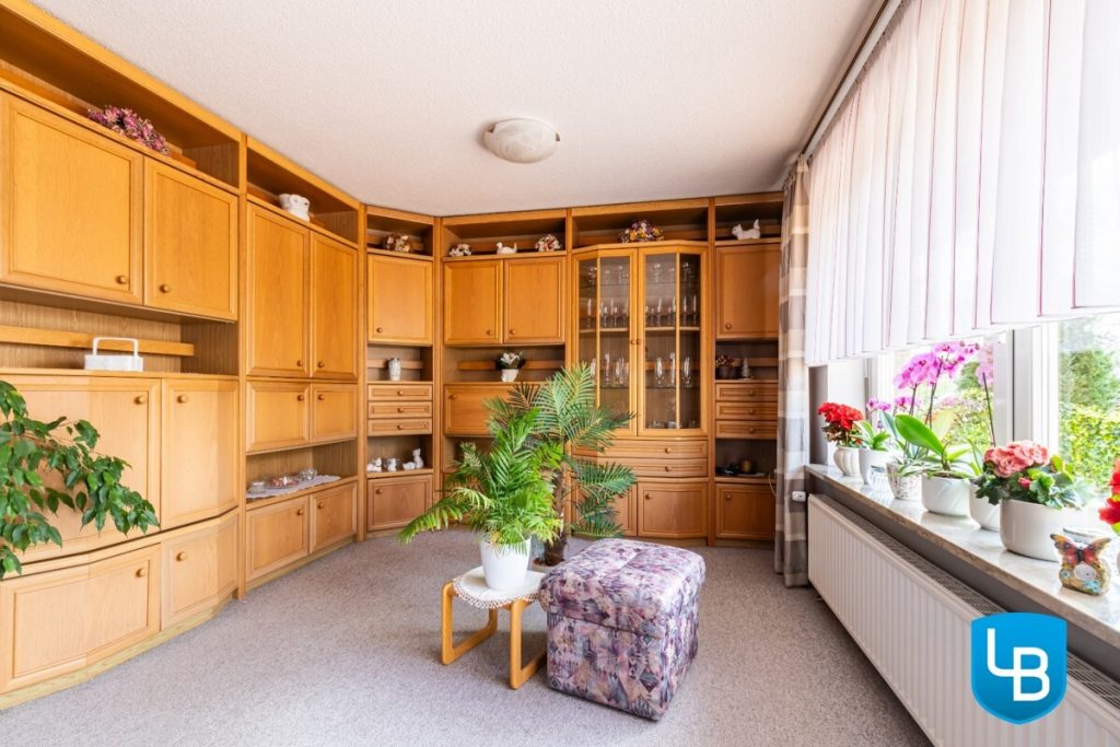 Immobilienangebot - Bosau / Hassendorf - Alle & Rest (Wohnen) - Hier steckt mehr drin: Einfamilienhaus mit vielseitigen Nutzungsmöglichkeiten