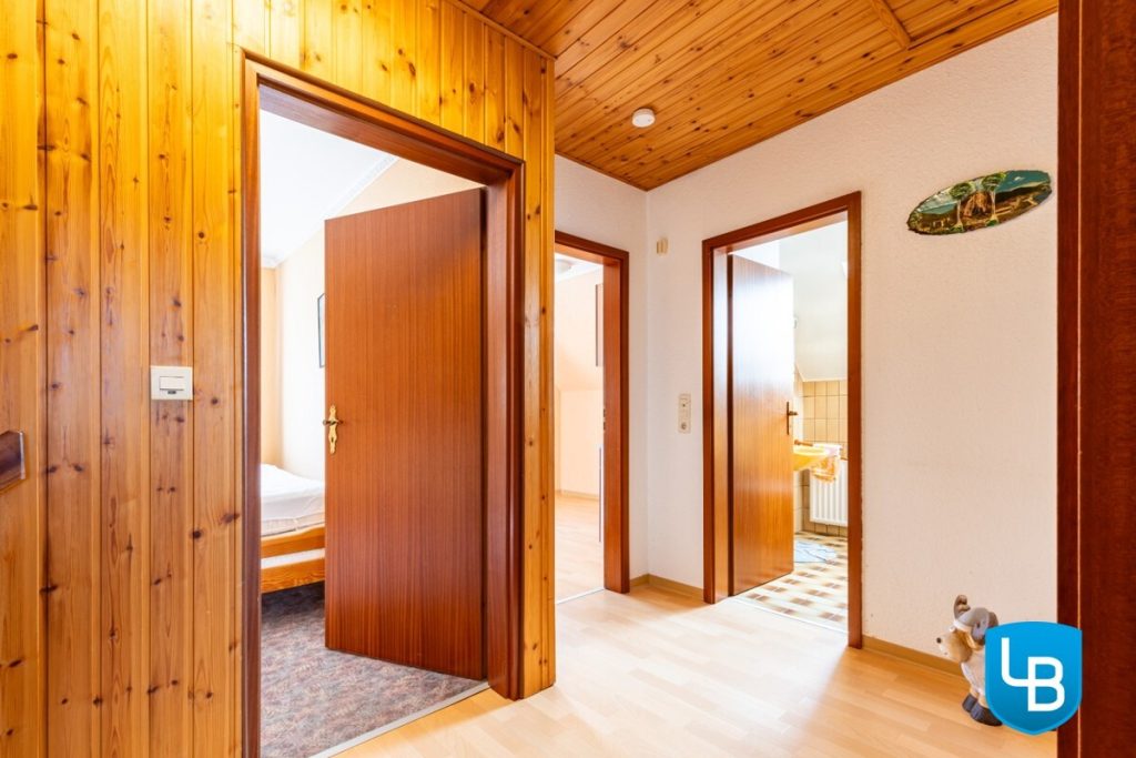 Immobilienangebot - Bosau / Hassendorf - Alle & Rest (Wohnen) - Hier steckt mehr drin: Einfamilienhaus mit vielseitigen Nutzungsmöglichkeiten
