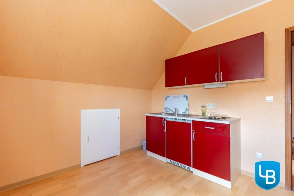 Immobilienangebot - Bosau / Hassendorf - Alle & Rest (Wohnen) - Hier steckt mehr drin: Einfamilienhaus mit vielseitigen Nutzungsmöglichkeiten