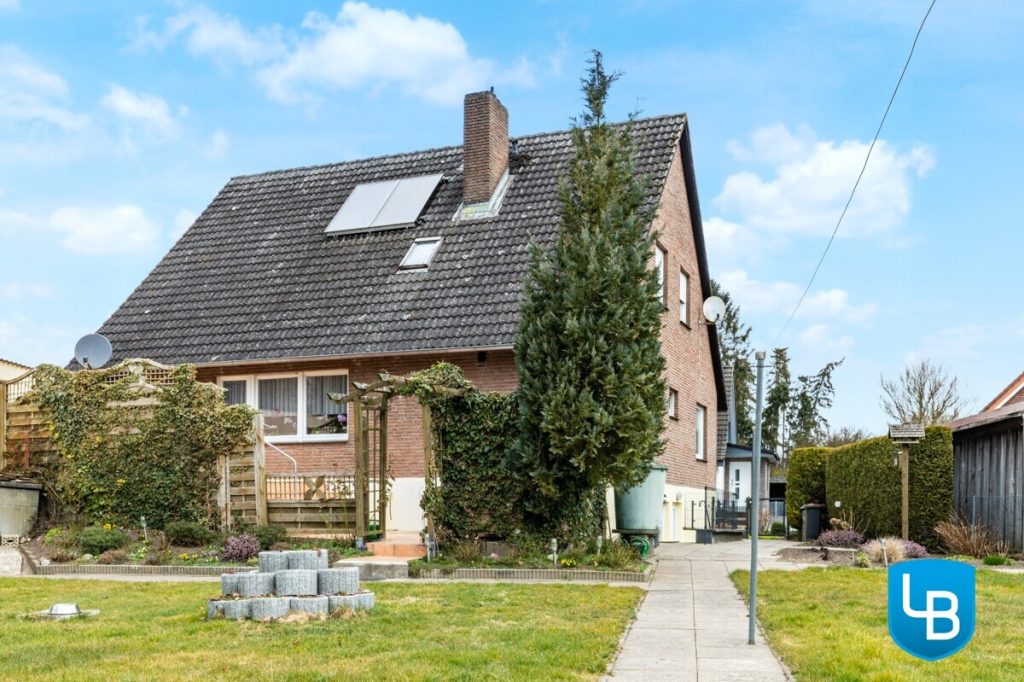 Immobilienangebot - Bosau / Hassendorf - Alle & Rest (Wohnen) - Hier steckt mehr drin: Einfamilienhaus mit vielseitigen Nutzungsmöglichkeiten
