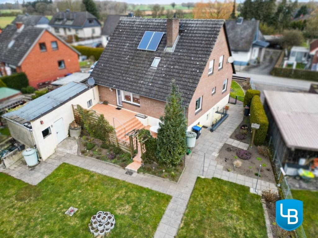 Immobilienangebot - Bosau / Hassendorf - Alle & Rest (Wohnen) - Hier steckt mehr drin: Einfamilienhaus mit vielseitigen Nutzungsmöglichkeiten
