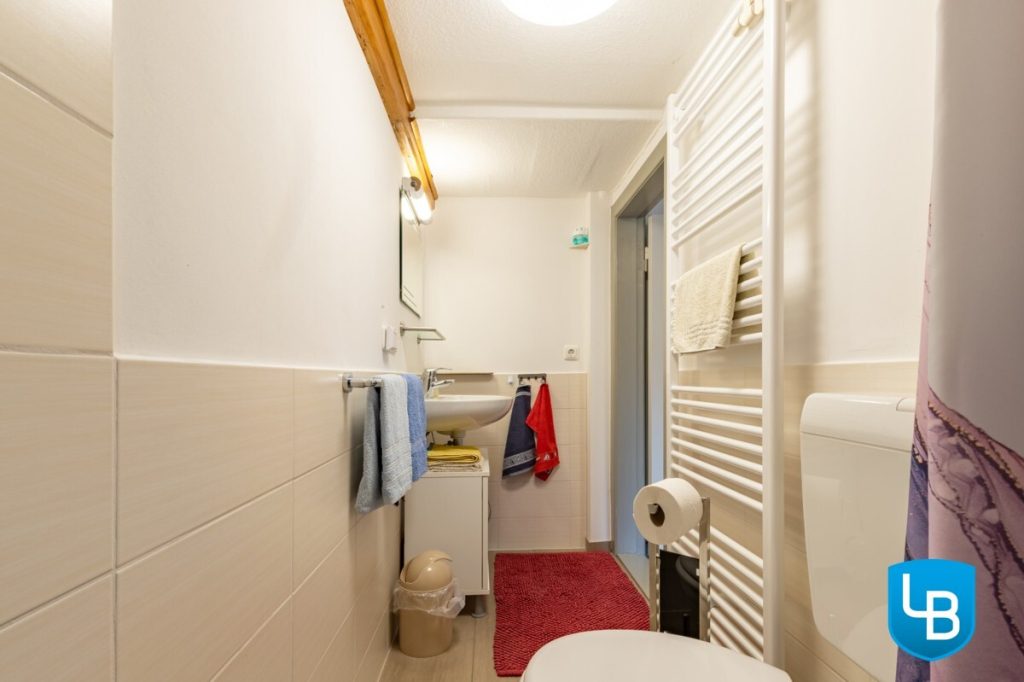 Immobilienangebot - Behrensdorf - Alle & Rest (Wohnen) - Dem herrlichen Ostseestrand ganz nahe! Tolles Reetdachhaus mit individuellen Nutzungsmöglichkeiten