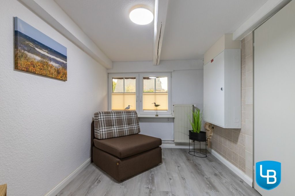 Immobilienangebot - Behrensdorf - Alle & Rest (Wohnen) - Dem herrlichen Ostseestrand ganz nahe! Tolles Reetdachhaus mit individuellen Nutzungsmöglichkeiten