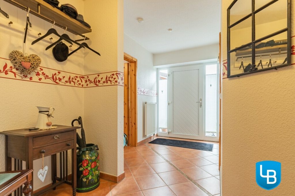 Immobilienangebot - Plön - Alle & Rest (Wohnen) - Für die Zukunft gewappnet: Traumhafter Energieeffizienz- Bungalow mit Photovoltaikanlage