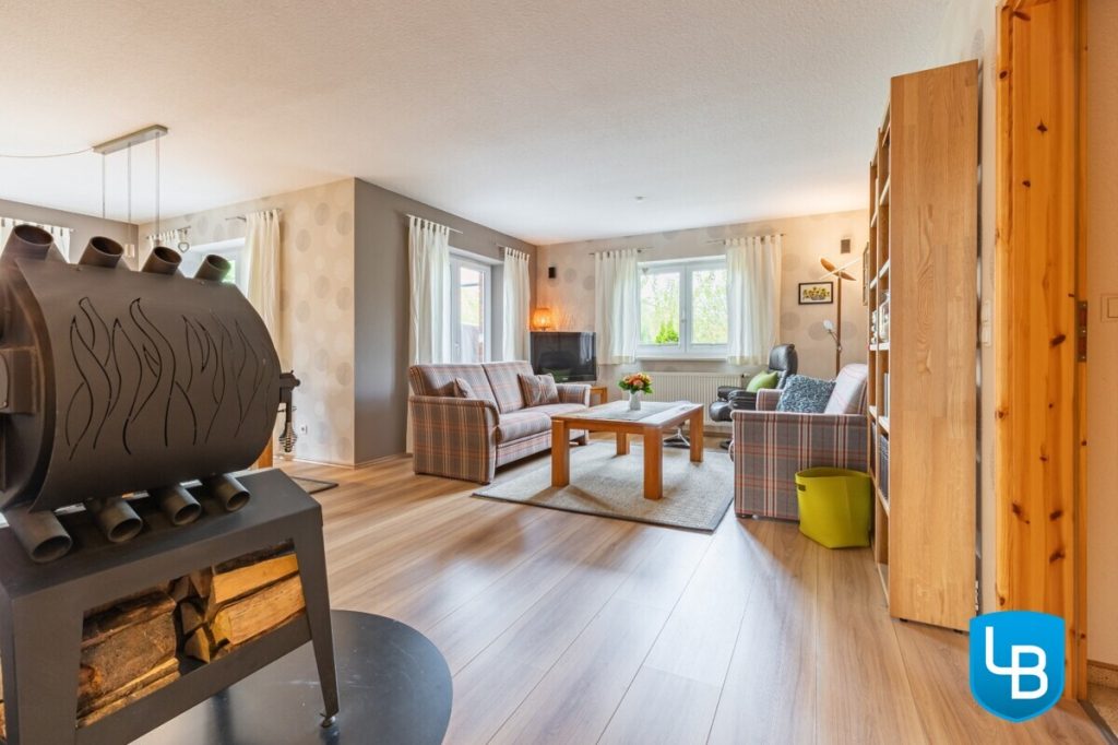 Immobilienangebot - Plön - Alle & Rest (Wohnen) - Für die Zukunft gewappnet: Traumhafter Energieeffizienz- Bungalow mit Photovoltaikanlage