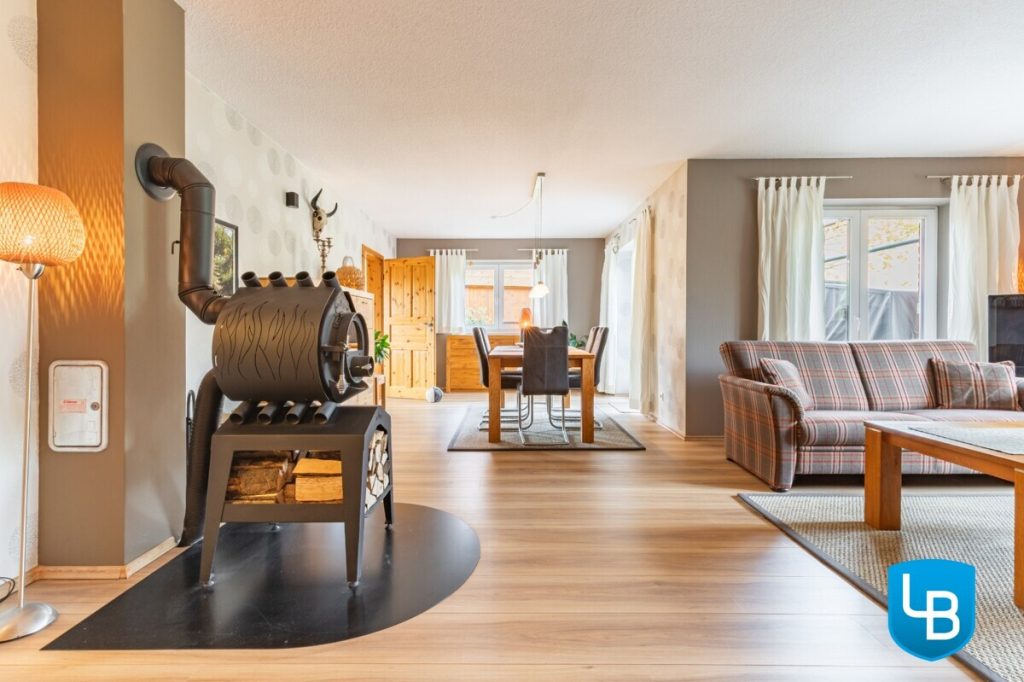 Immobilienangebot - Plön - Alle & Rest (Wohnen) - Für die Zukunft gewappnet: Traumhafter Energieeffizienz- Bungalow mit Photovoltaikanlage