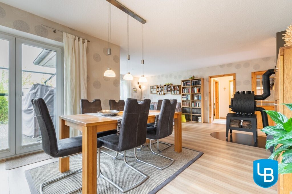 Immobilienangebot - Plön - Alle & Rest (Wohnen) - Für die Zukunft gewappnet: Traumhafter Energieeffizienz- Bungalow mit Photovoltaikanlage