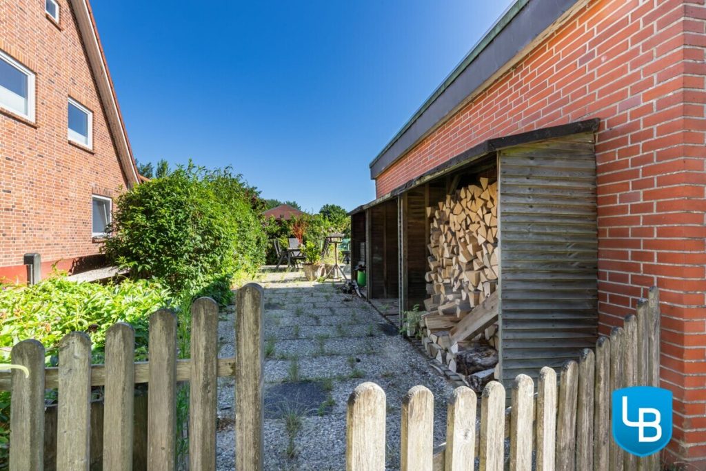 Immobilienangebot - Hohwacht - Alle & Rest (Wohnen) - Potenzial für MEHR: EFH mit Ladenlokal auf großem Grundstück ganz nahe der Ostsee