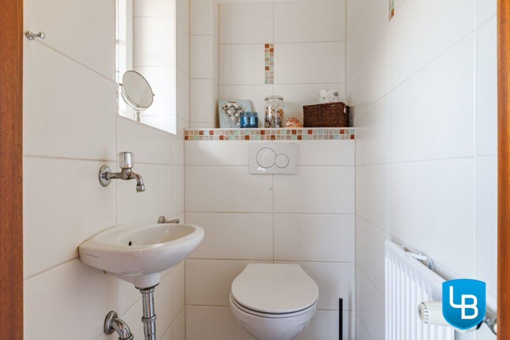 Immobilienangebot - Hohwacht - Alle & Rest (Wohnen) - Potenzial für MEHR: EFH mit Ladenlokal auf großem Grundstück ganz nahe der Ostsee