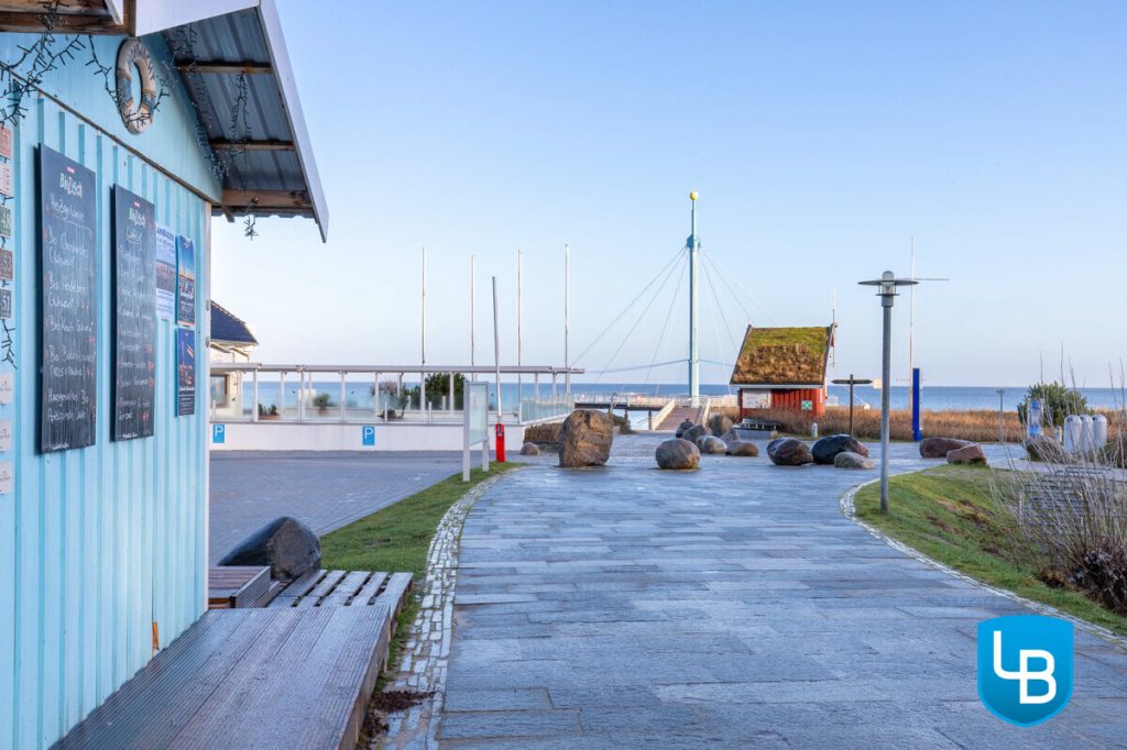 Immobilienangebot - Hohwacht - Alle & Rest (Wohnen) - Potenzial für MEHR: EFH mit Ladenlokal auf großem Grundstück ganz nahe der Ostsee