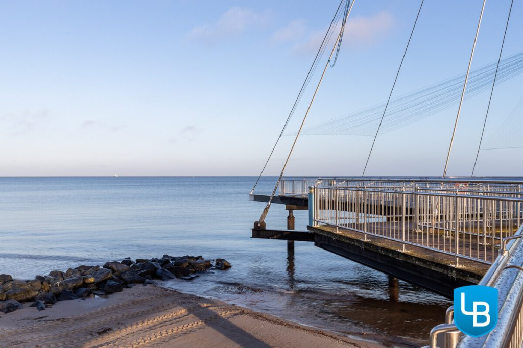 Immobilienangebot - Hohwacht - Alle & Rest (Wohnen) - Potenzial für MEHR: EFH mit Ladenlokal auf großem Grundstück ganz nahe der Ostsee